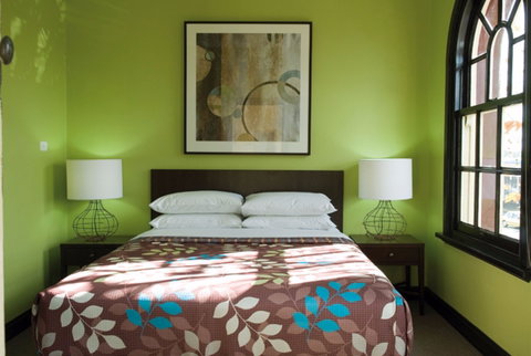 Hotel Warrnambool - Dalby Accommodation 0