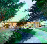 Lonsdale Park on the Yarra - Dalby Accommodation