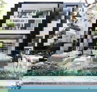 Luxico - Harbourside Retreat - Dalby Accommodation