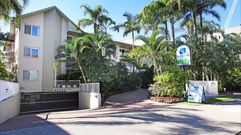 Mari Court Resort - Dalby Accommodation 1
