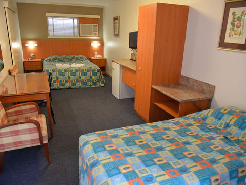 Motel Monaco - Dalby Accommodation 0