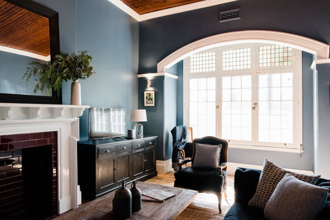 Mount Ophir Estate - The Residence - Dalby Accommodation 0