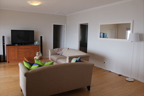Pelican Place - Dalby Accommodation 2