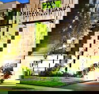 Phillip Island Apartments - Dalby Accommodation