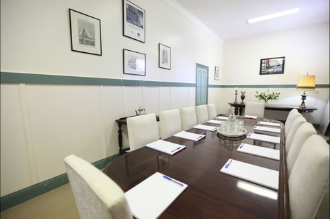 Point Lonsdale Guest House - Dalby Accommodation 1