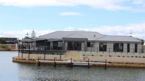 Port Bouvard Retreat - Large Family Friendly Canal Home With Private Jetty - Dalby Accommodation 0