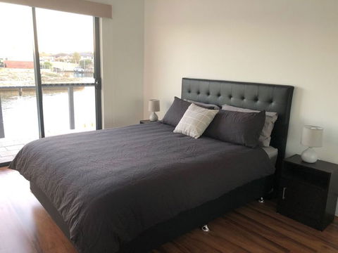 Port Bouvard Retreat - Large Family Friendly Canal Home With Private Jetty - Dalby Accommodation 1