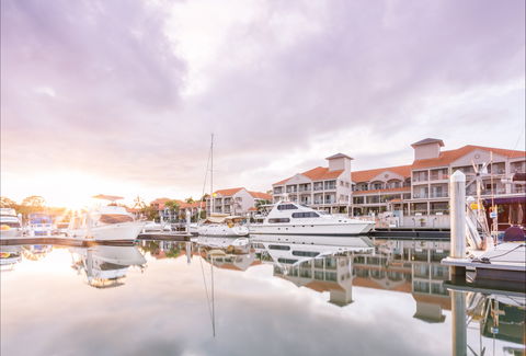 Ramada By Wyndham Hope Harbour - Dalby Accommodation 0