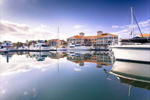 Ramada By Wyndham Hope Harbour - Dalby Accommodation 1