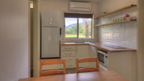 Restaway Holiday Units - Dalby Accommodation 2