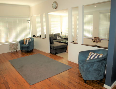 Seaside House Jervis Bay - Dalby Accommodation 2