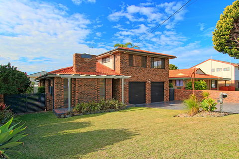 Shore Break - Dalby Accommodation 0