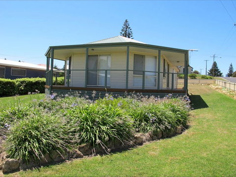 Sims Holiday Home - Dalby Accommodation 0