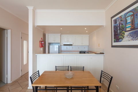 Spalding Lodge Unit 2 - Dalby Accommodation 2