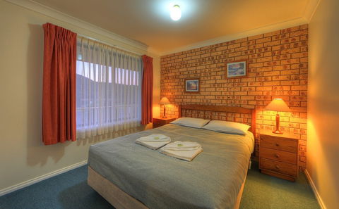 Talbingo Tourist Caravan Park - Dalby Accommodation 0