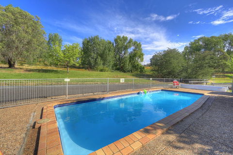Talbingo Tourist Caravan Park - Dalby Accommodation 2