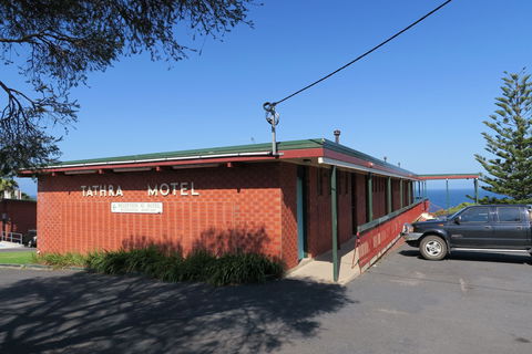 Tathra Hotel - Motel - Dalby Accommodation 1