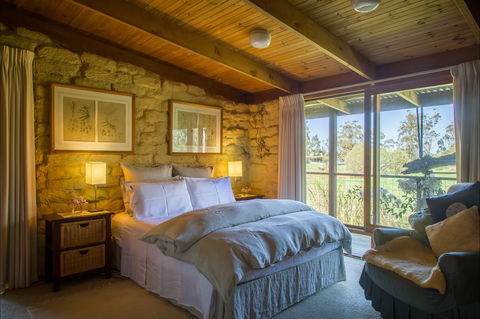 The Burrow At Wombat Bend Bed And Breakfast - Dalby Accommodation 0