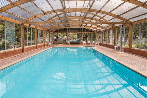 Amblin Holiday Park - Dalby Accommodation 2