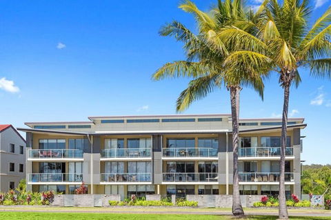 Beaches On Lammermoor Apartments - Dalby Accommodation 0