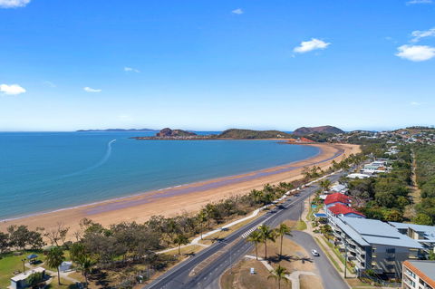 Beaches On Lammermoor Apartments - Dalby Accommodation 2