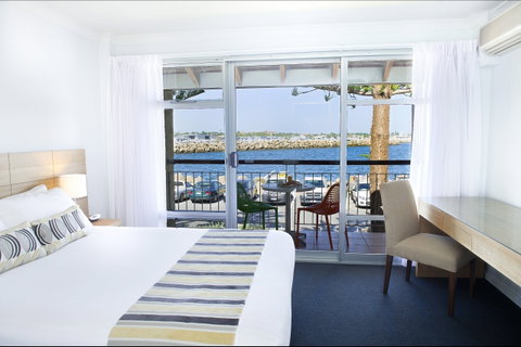 Be. Fremantle Serviced Apartments - Dalby Accommodation 1