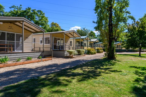 Bright Riverside Holiday Park - Dalby Accommodation 2