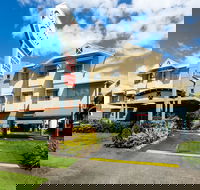 Cairns Queens Court - Dalby Accommodation