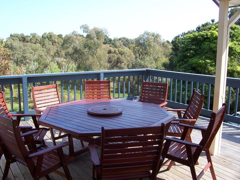 Century 21 SouthCoast: All Decked Out - Dalby Accommodation 0