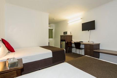 Coral Sands Motel - Dalby Accommodation 0