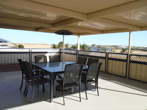 Deck To Sea - Dalby Accommodation 0