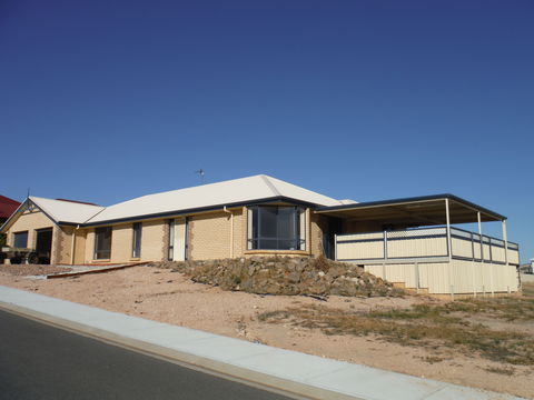 Deck To Sea - Dalby Accommodation 2