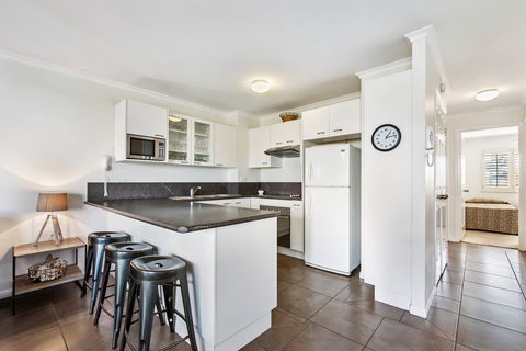 Dockside Holiday Apartments - Dalby Accommodation 2