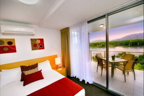 Edge Apartment Hotel - Dalby Accommodation 2