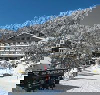 Falls Creek Hotel - Dalby Accommodation