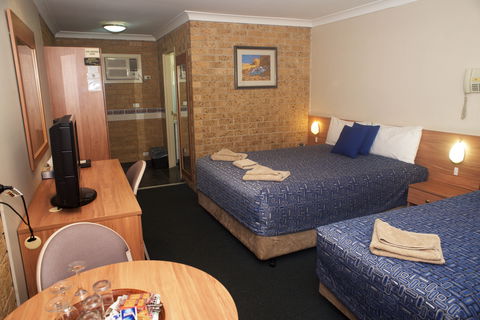 Forest Lodge Motor Inn And Restaurant - Dalby Accommodation 1