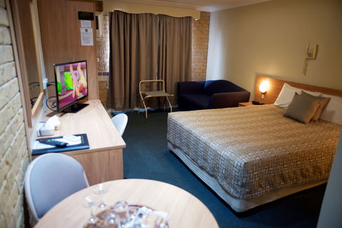 Forest Lodge Motor Inn And Restaurant - Dalby Accommodation 2