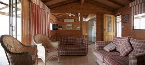 Glen Ayr Cottages - Dalby Accommodation 1
