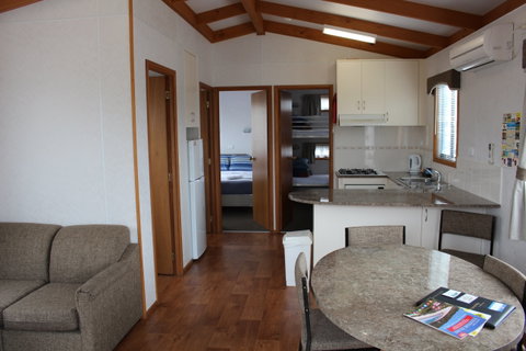 Golden Terrace Holiday Park - Dalby Accommodation 2