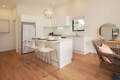 Grasmere Chalet - Dalby Accommodation 2