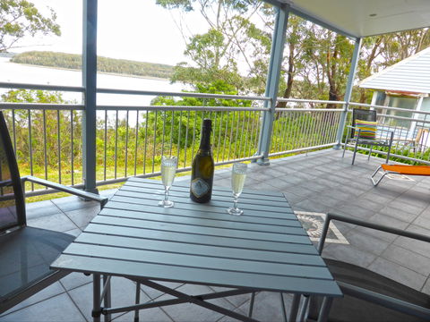Gwenda's Escape At Culburra Beach - Dalby Accommodation 1