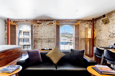 Henry Jones Art Hotel - The - Dalby Accommodation 0