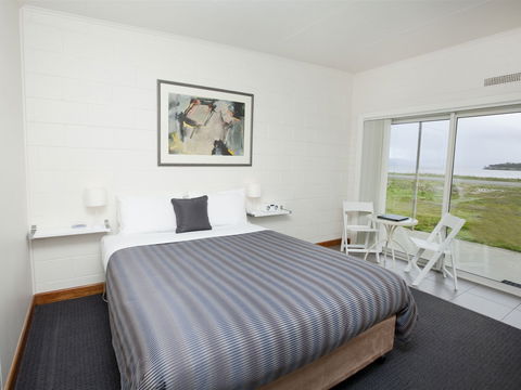 Hotel Bruny - Dalby Accommodation 1