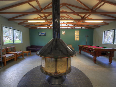 Kosciuszko Tourist Park - Dalby Accommodation 1