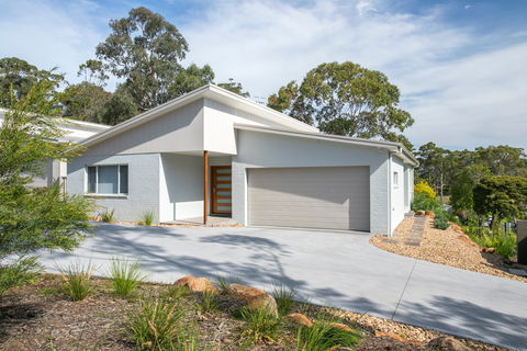 Melt Away Stress - Dalby Accommodation 0