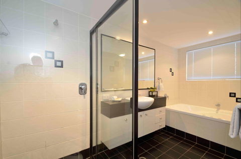 Myconos Resort - Dalby Accommodation 0