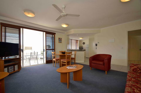 Myconos Resort - Dalby Accommodation 2
