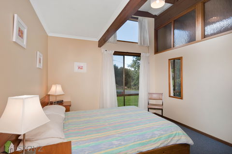 Ocean Vista Holiday Home - Dalby Accommodation 2