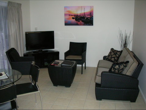 Palm View Holiday Apartments - Dalby Accommodation 0
