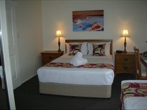 Palm View Holiday Apartments - Dalby Accommodation 1
